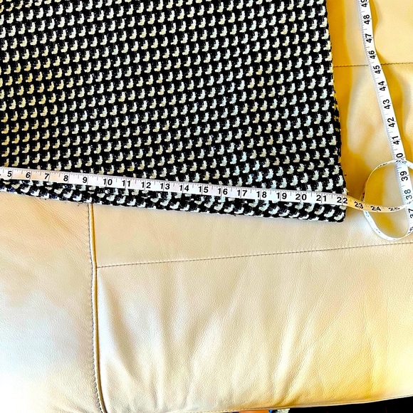 Carven metallic tweed skirt in excellent condition size 42 fully lined - Picture 3 of 9